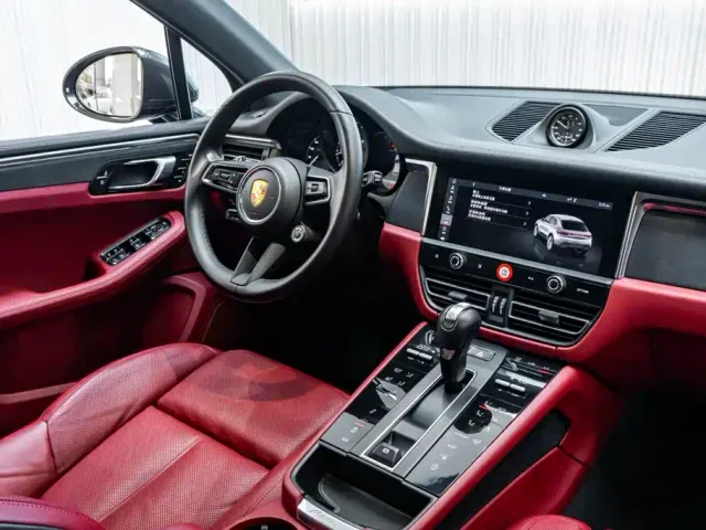 Porsche Macan — Фото автомобиля 26