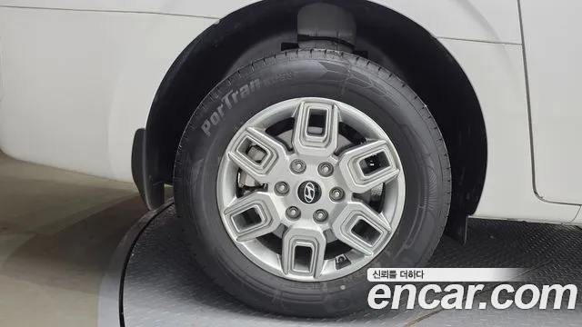 Hyundai Staria — Фото автомобиля 5