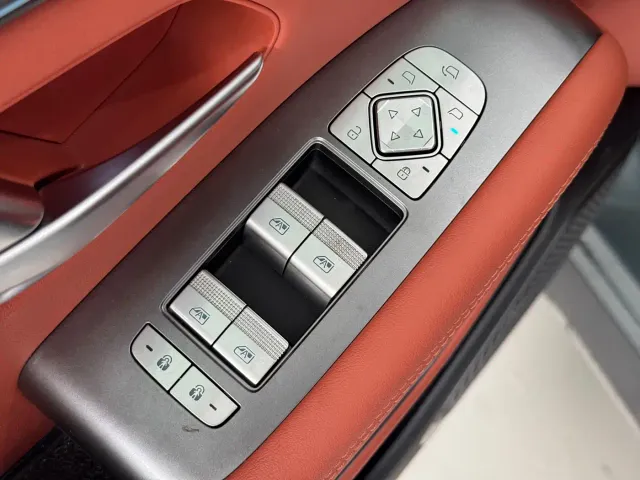 BYD Tang L — Фото автомобиля 18