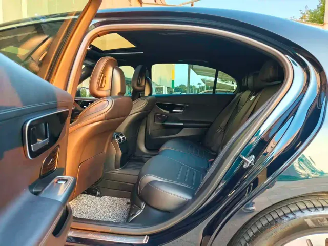 Mercedes-Benz C-Class — Фото автомобиля 6