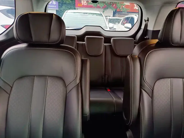 GAC Trumpchi M6 — Фото автомобиля 11