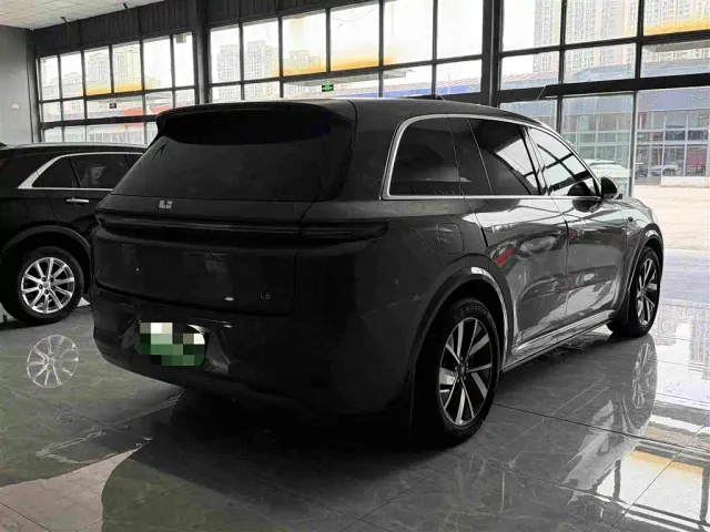 Li Auto Li L8 2023 Pro — Фото автомобиля 3