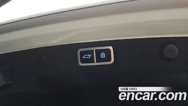 Hyundai Grandeur GN7 — Фото автомобиля 24