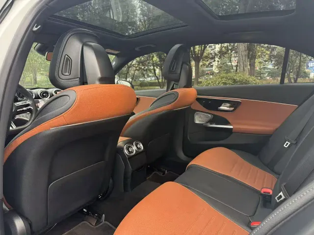 Mercedes-Benz C-Class — Фото автомобиля 6