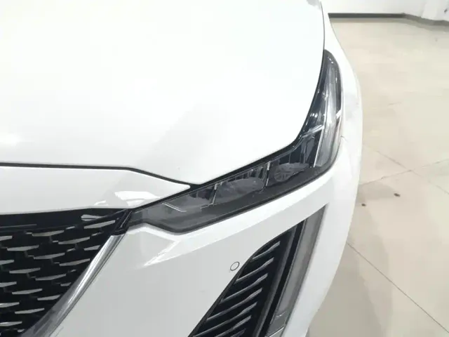 Cadillac CT5 — Фото автомобиля 5