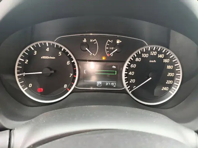 Nissan Sylphy — Фото автомобиля 11