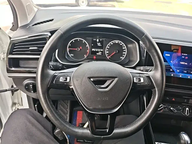 Jetta VS5 — Фото автомобиля 10