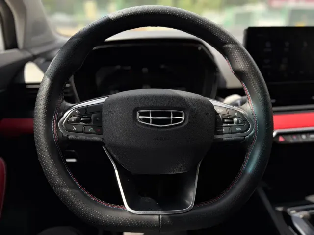 Geely Emgrand S — Фото автомобиля 9