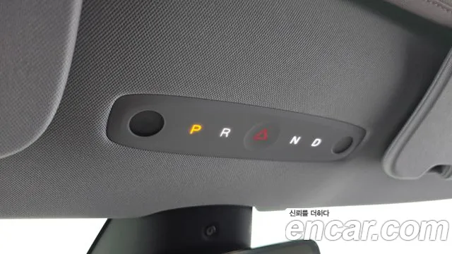 Tesla Model 3 — Фото автомобиля 8