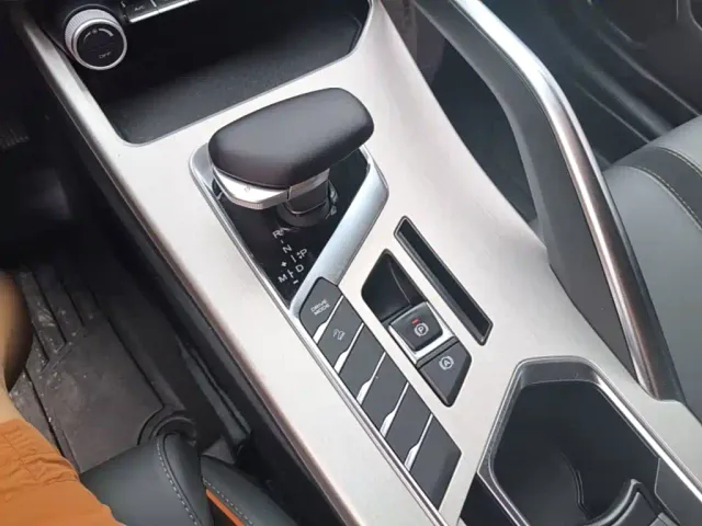 Geely Binyue — Фото автомобиля 13