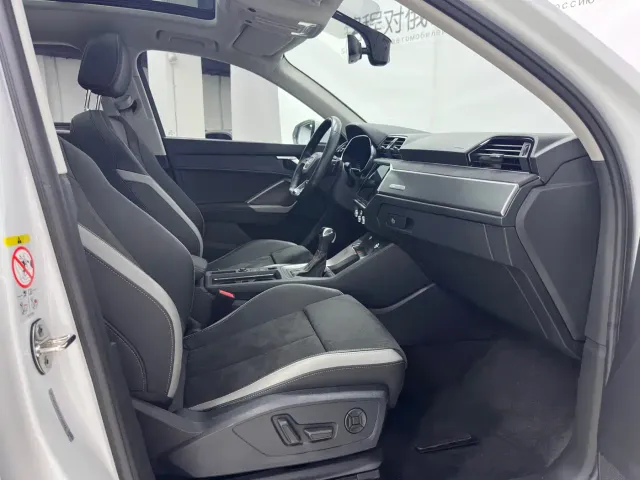 Audi Q3 — Фото автомобиля 11