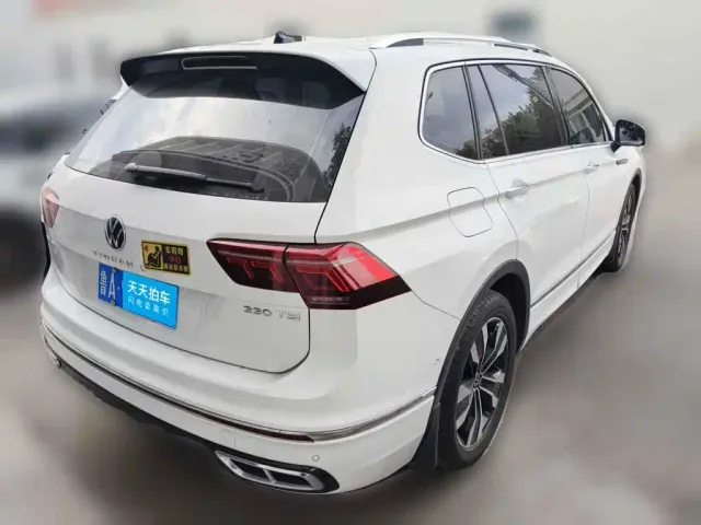 Volkswagen Tiguan L — Фото автомобиля 2