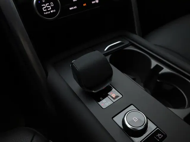 Land Rover Discovery — Фото автомобиля 15