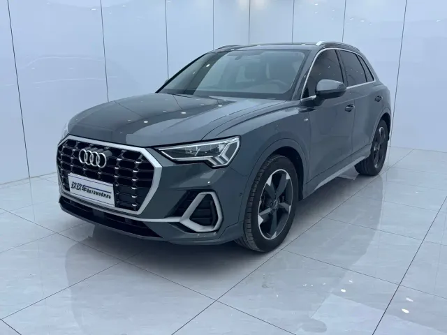 Фотография автомобиля — Audi Q3