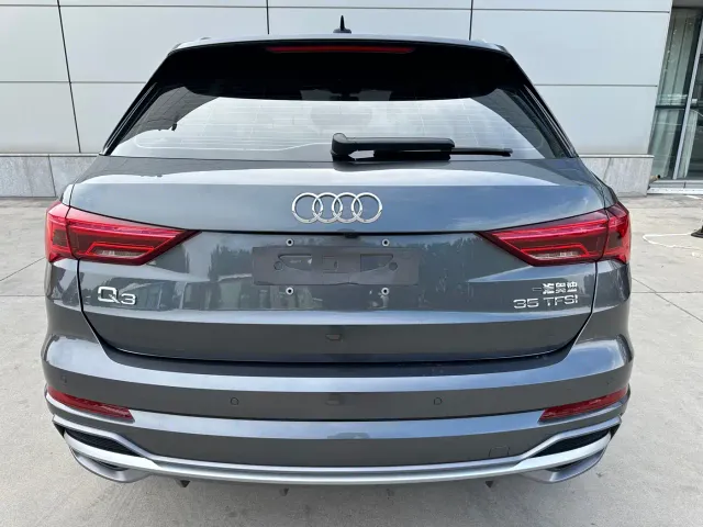 Audi Q3 — Фото автомобиля 14