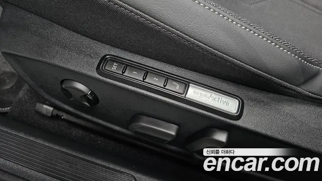 Volkswagen Golf Golf 8 поколение 2.0 TDI Prestige — Фото автомобиля 18