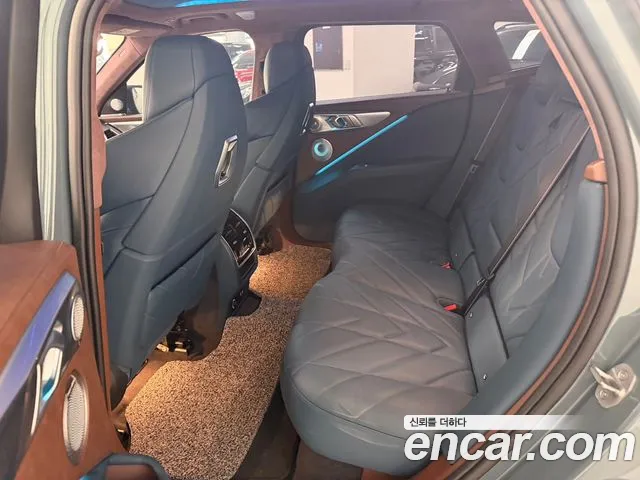 BMW XM G09 — Фото автомобиля 7