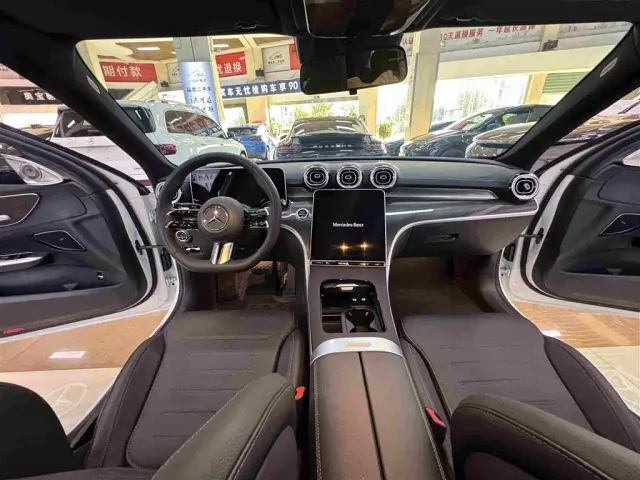 Mercedes-Benz C-Class — Фото автомобиля 5