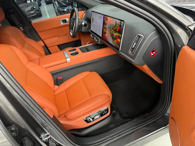 Li Auto L7 — Фото автомобиля 7