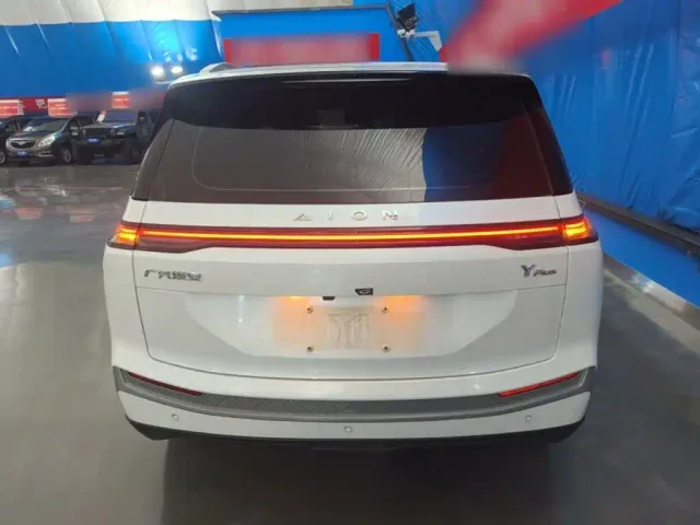 GAC Aion Y — Фото автомобиля 5