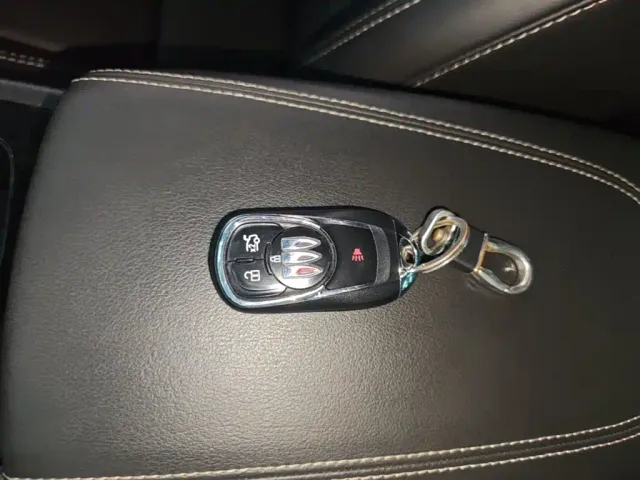 Buick Regal — Фото автомобиля 8