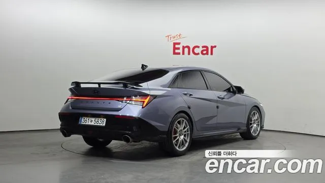 Hyundai AVANTE — Фото автомобиля 2