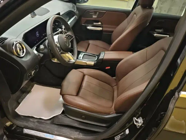 Mercedes-Benz EQB — Фото автомобиля 14