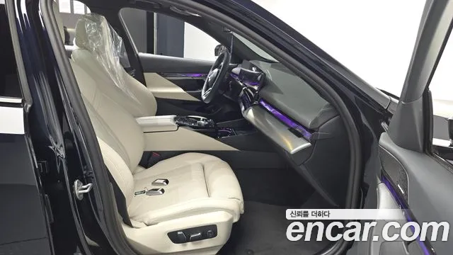 BMW 5-Series 5 серия (G60) 523d M Sport — Фото автомобиля 18