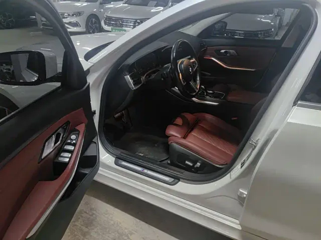 BMW 3 Series — Фото автомобиля 18