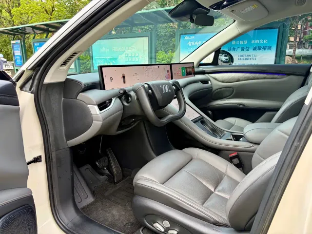 IM Motors LS6 — Фото автомобиля 8