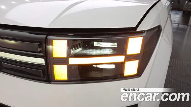 Hyundai Santa Fe MX5 — Фото автомобиля 7