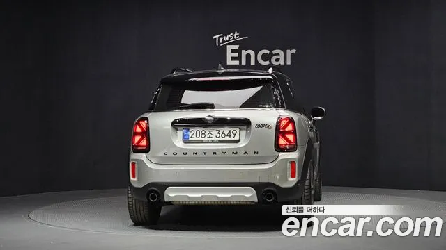 Mini Countryman — Фото автомобиля 4