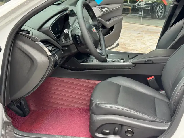 Cadillac CT5 — Фото автомобиля 3
