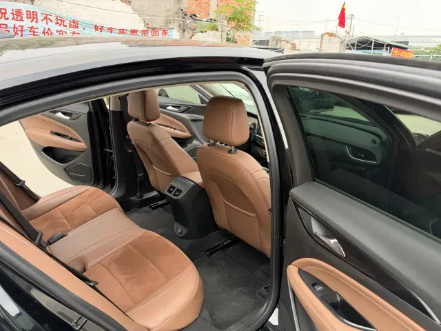 Buick Regal — Фото автомобиля 11