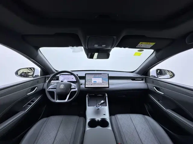 BYD Qin PLUS — Фото автомобиля 5