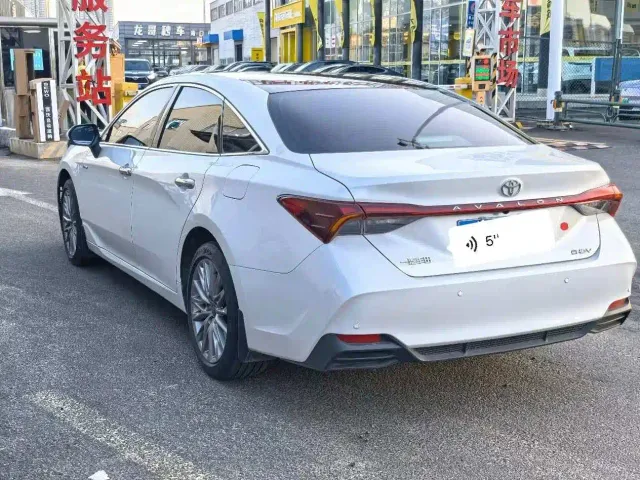 Toyota Avalon — Фото автомобиля 16