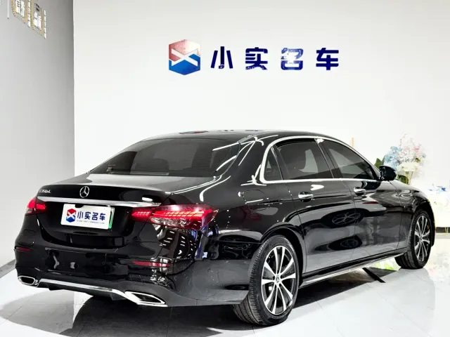 Mercedes-Benz E-Class — Фото автомобиля 7