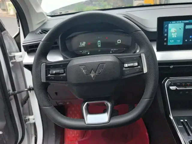 Wuling Asta — Фото автомобиля 15