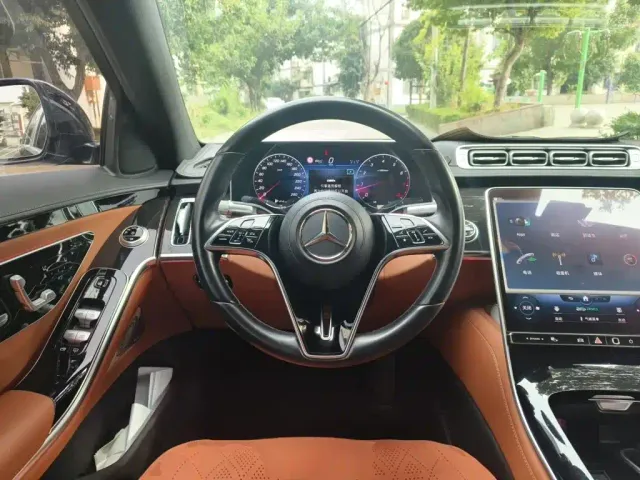 Mercedes-Benz S-Class — Фото автомобиля 11