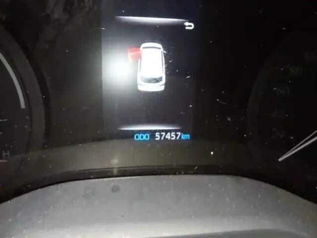 Toyota Sienna — Фото автомобиля 11