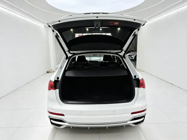 Audi Q3 — Фото автомобиля 20