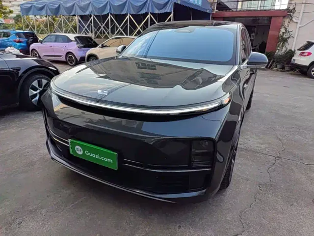 Фотография автомобиля — Li Auto L9