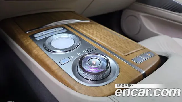 Genesis G80 Бензин 2.5 турбо AWD — Фото автомобиля 8