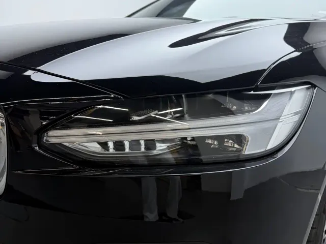 Volvo S90 — Фото автомобиля 5