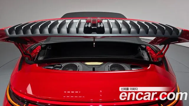 Porsche 911 992 — Фото автомобиля 19