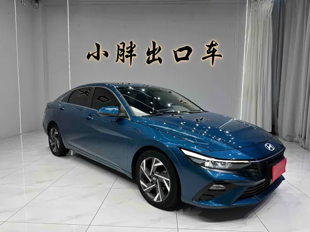 Hyundai Elantra — Фото автомобиля 3