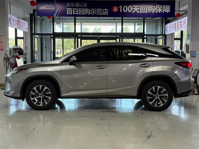 Lexus RX — Фото автомобиля 4