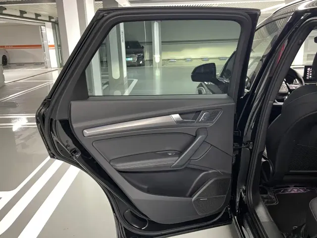 Audi Q5L — Фото автомобиля 14