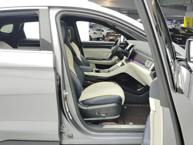 BYD Song PLUS — Фото автомобиля 8