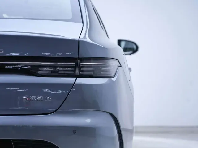 BYD Destroyer 05 — Фото автомобиля 12
